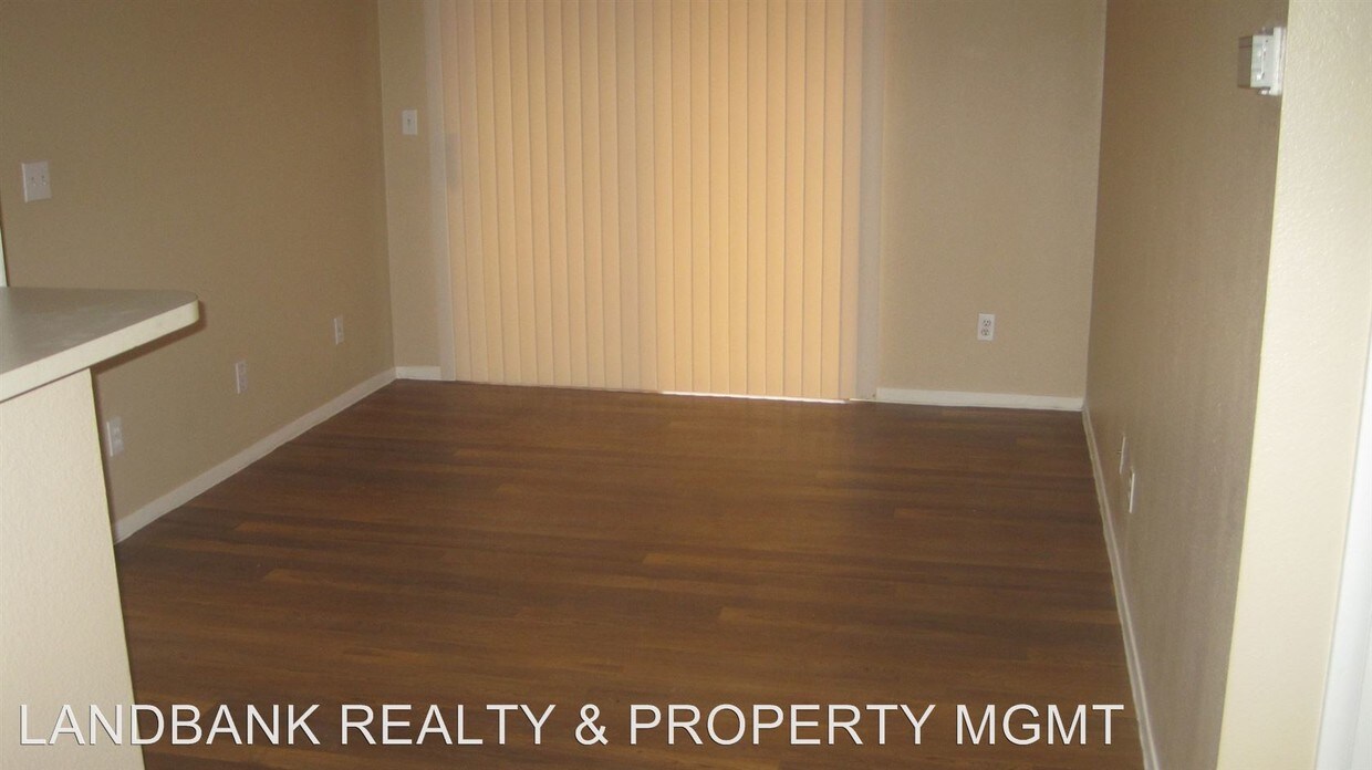 Foto principal - 5111 Lindell Rd