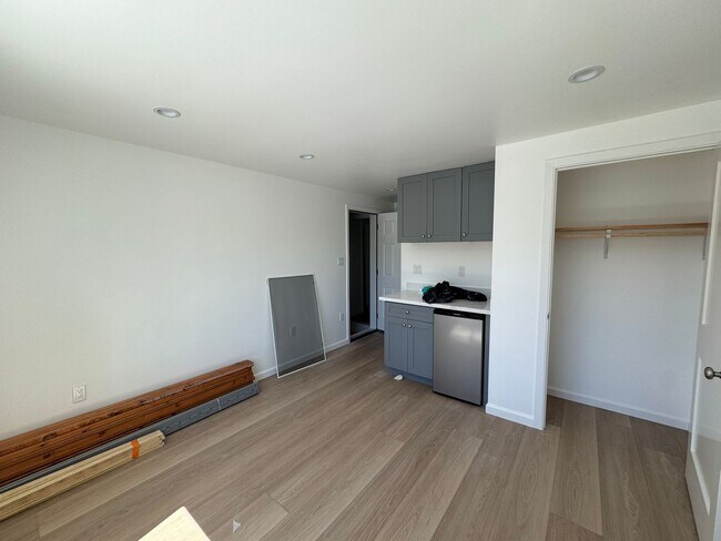Foto del edificio - 14 Ocean Grove Ave