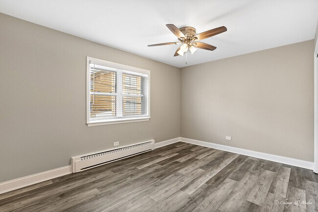 Building Photo - 6904 W Gunnison St