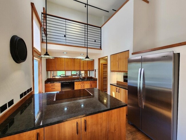 Foto del edificio - 3600 Cerrillos Rd