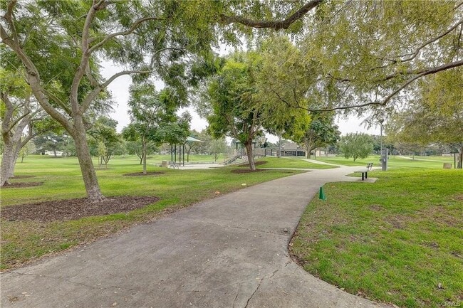 Building Photo - 32 Blazing Star