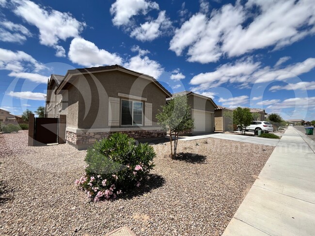 Foto del edificio - 12465 Denton Wy