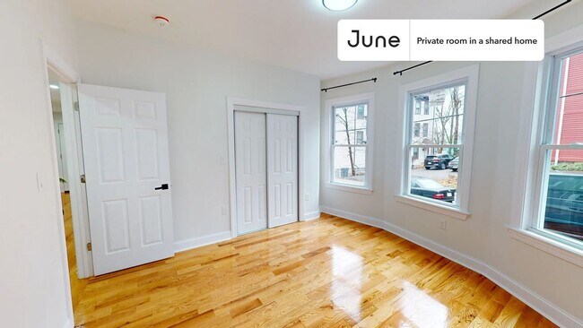 Foto del edificio - Room in Shared 4 bed/2 bath home