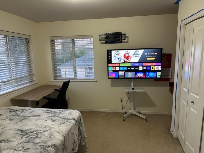 Foto del edificio - 3711 Lincoln Ct NE