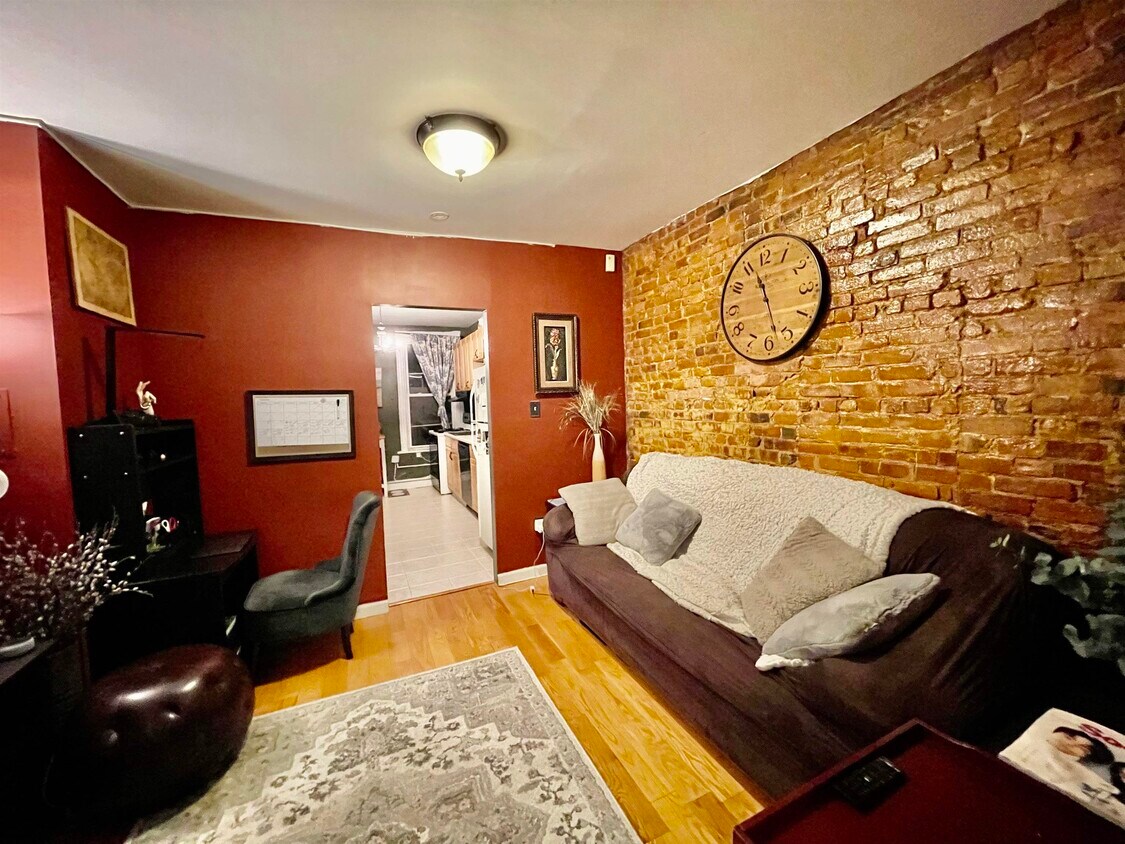 150 Mercer St Unit 3, Jersey City, NJ 07302 Condo for Rent in Jersey