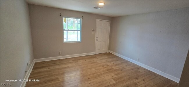 Foto del edificio - 12104 Suncrest Ln