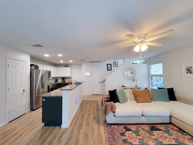 Foto del edificio - 42 Wineberry Pl