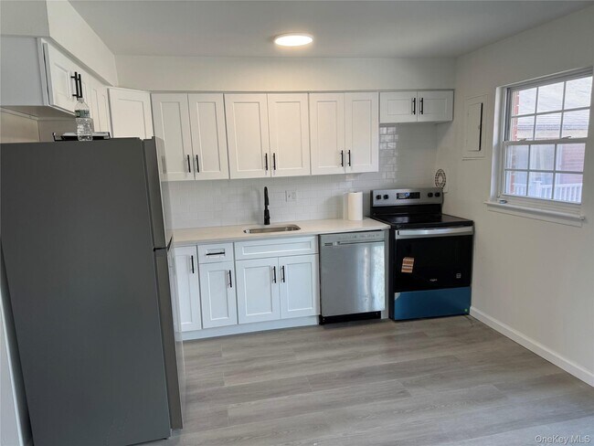 Foto del edificio - 5 Wildwood Dr