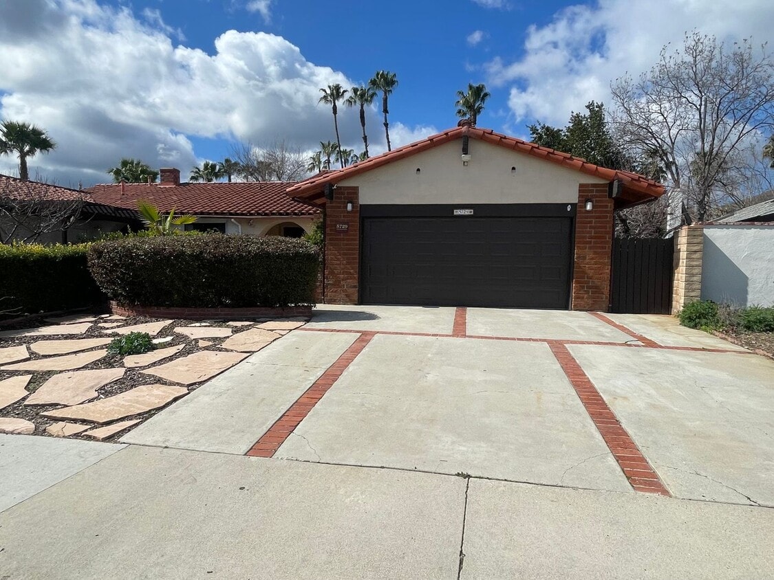 5729 Lake Lindero Dr, Agoura Hills, CA 91301 House Rental in Agoura