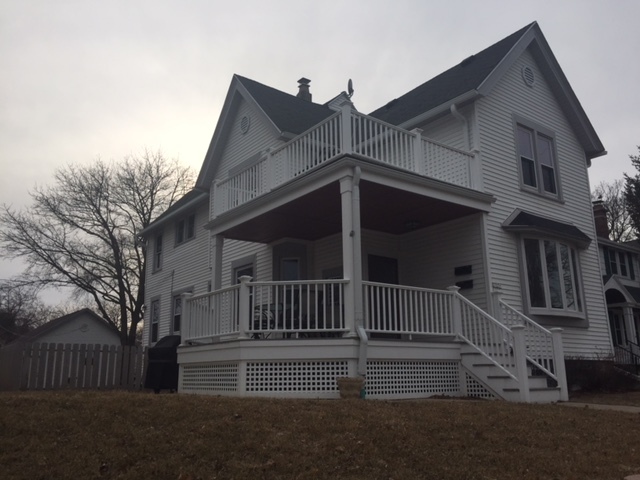 Large front porch/deck with lake view - 2727 S Shore Dr