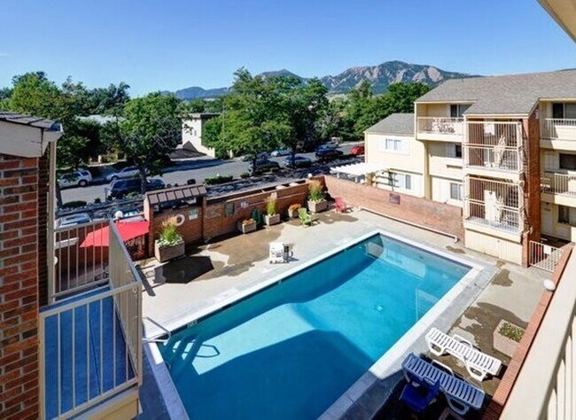 Building Photo - One Bedroom Condo For Rent At Wimbledon