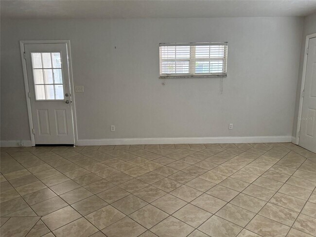 Foto del edificio - 1620 Klatt St SE