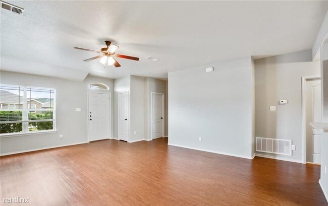 Foto del edificio - 4 br, 2 bath House - 2512 Coal Oil