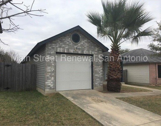 Foto del edificio - 7034 Cole Creek Dr