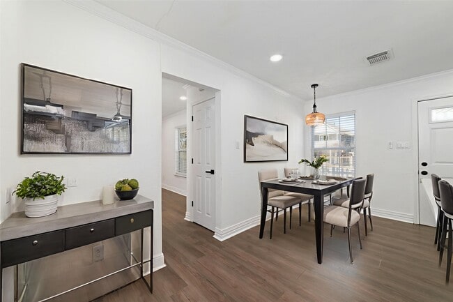 Foto del edificio - 802 E 33rd St