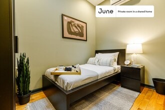 Building Photo - Room in Shared 3 bed/1 bath home