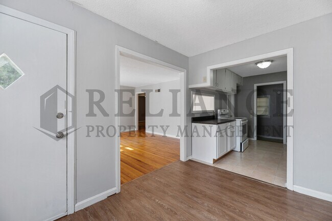 Foto del edificio - 1713 S Faulders Ln