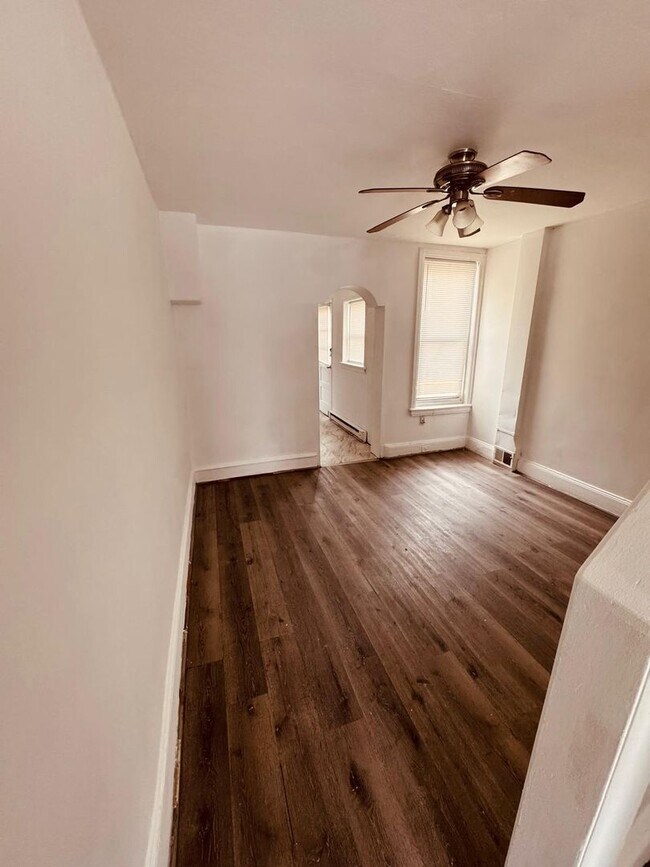Foto del edificio - Port Richmond rental home