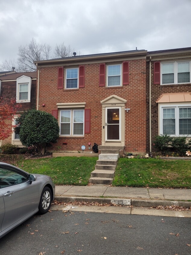 Foto principal - 7415 Fountain Head Dr