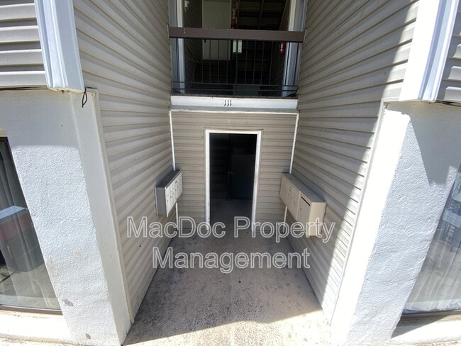 Building Photo - 111 Berry St
