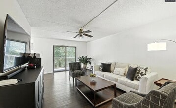 Building Photo - 200 Winding Way