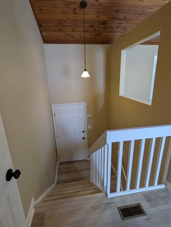 Foto del edificio - 2552 Knightsbridge Ln
