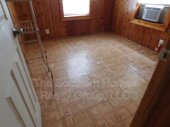 Building Photo - 160 Co Rd 909