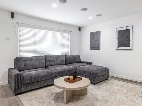 Photo - 10614 Eastborne Ave (Los Angeles, CA)