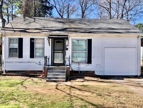 Building Photo - 837 Modica St