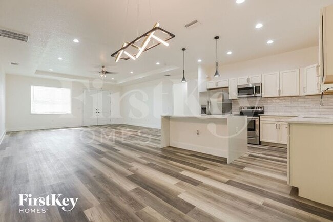 Building Photo - 2778 Escambia Cir