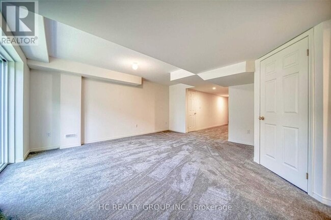 Building Photo - 34 Ness Dr