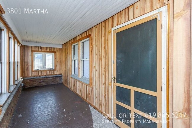 Building Photo - Renovated Three Bed Family Home Coming Soon!