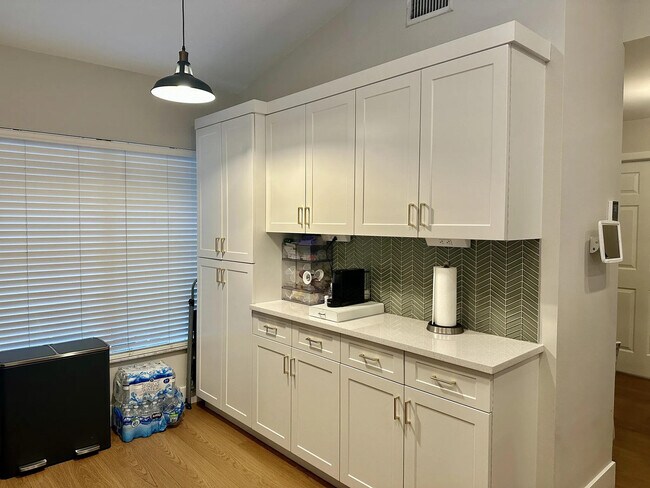 Building Photo - 10194 Allegro Dr