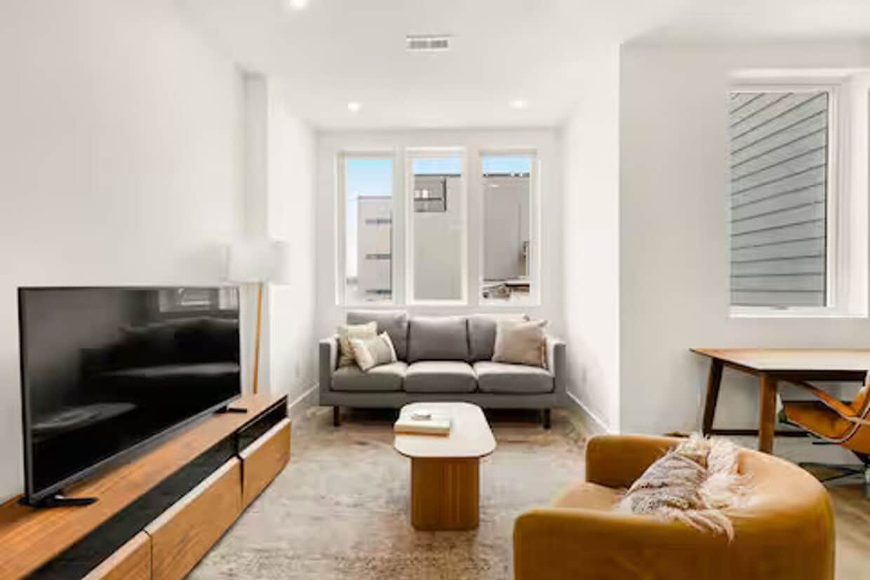 Photo - 1630 K St NE #5