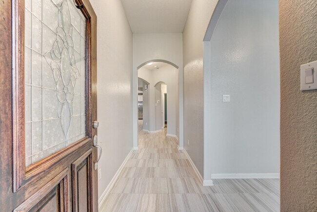 Foto del edificio - 255 Dale Ridge Ln