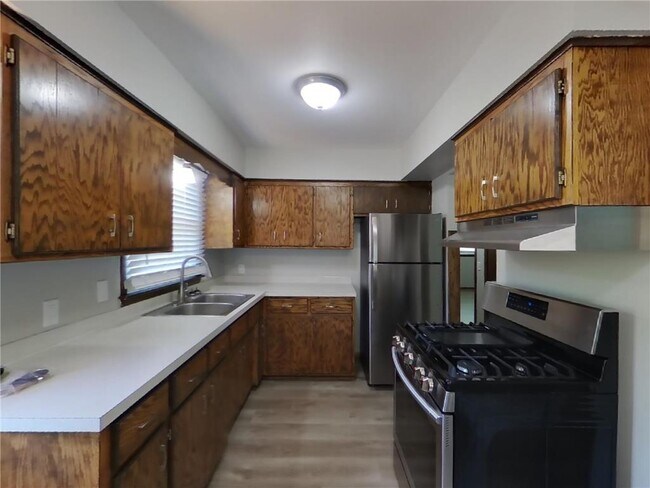Foto del edificio - 847 Vernon Ave NW