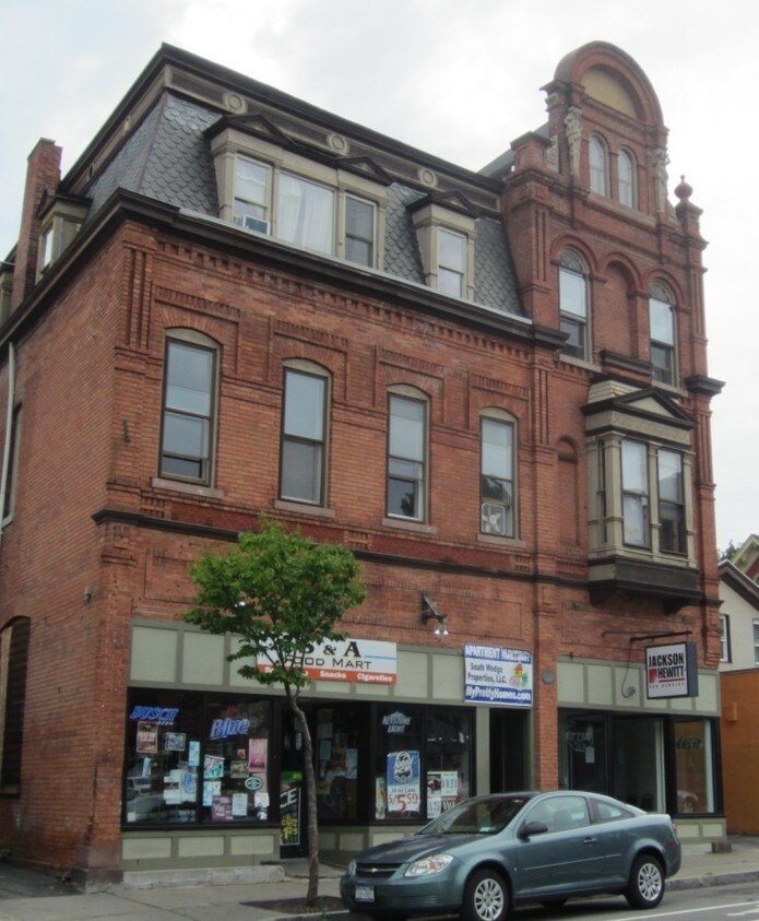 Primary Photo - 640 South Ave