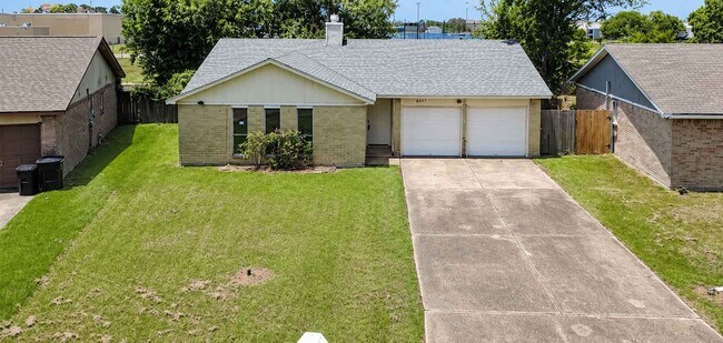 Building Photo - 8607 Sherrywood Dr