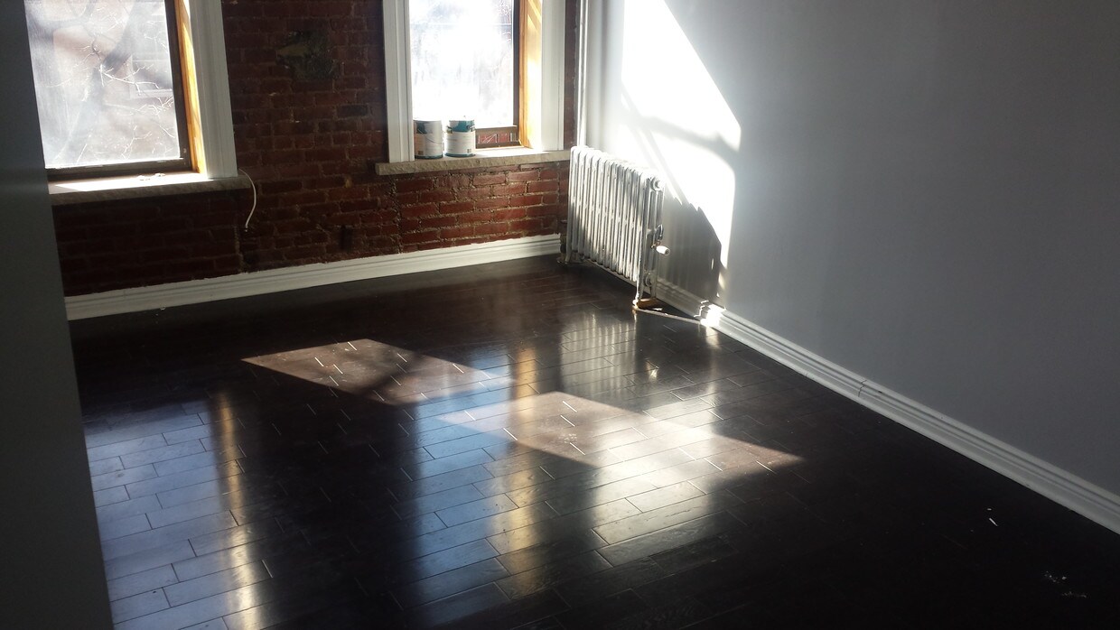 Foto principal - 1234 Pacific St