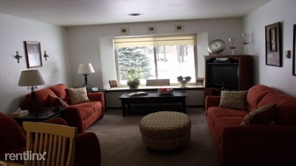 Foto del edificio - 2 br, 1 bath Apartment - Pinecrest Manor