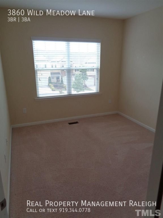 Foto del edificio - 3860 Wild Meadow Ln