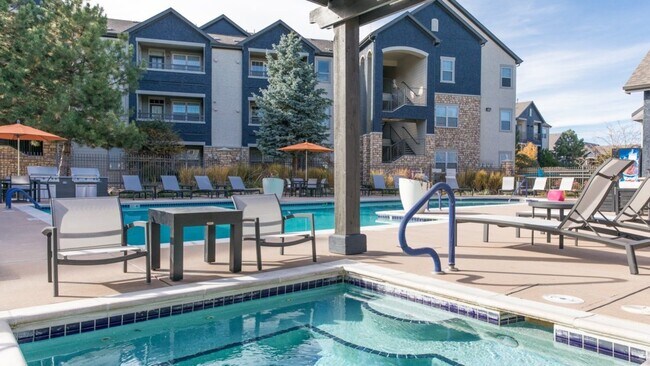 Building Photo - 4601 S Balsam Way