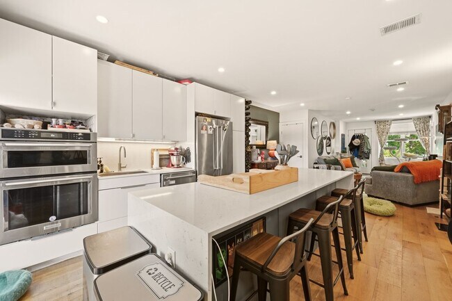 Foto del edificio - 1221 Oates St NE