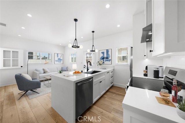 Foto del edificio - 1637 Irvine Ave