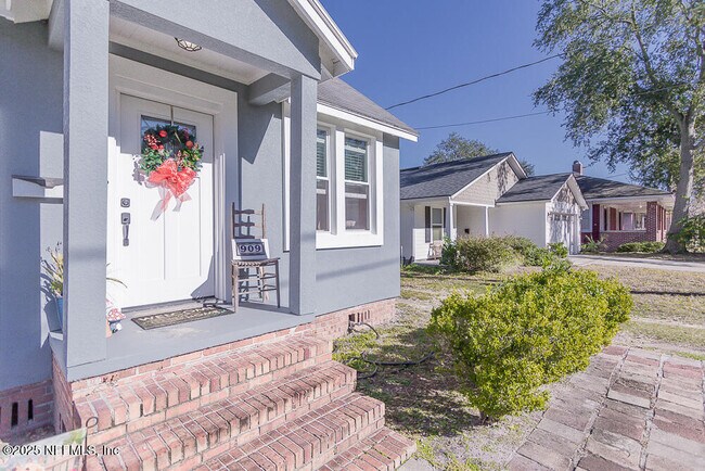 Foto del edificio - 909 Talbot Ave