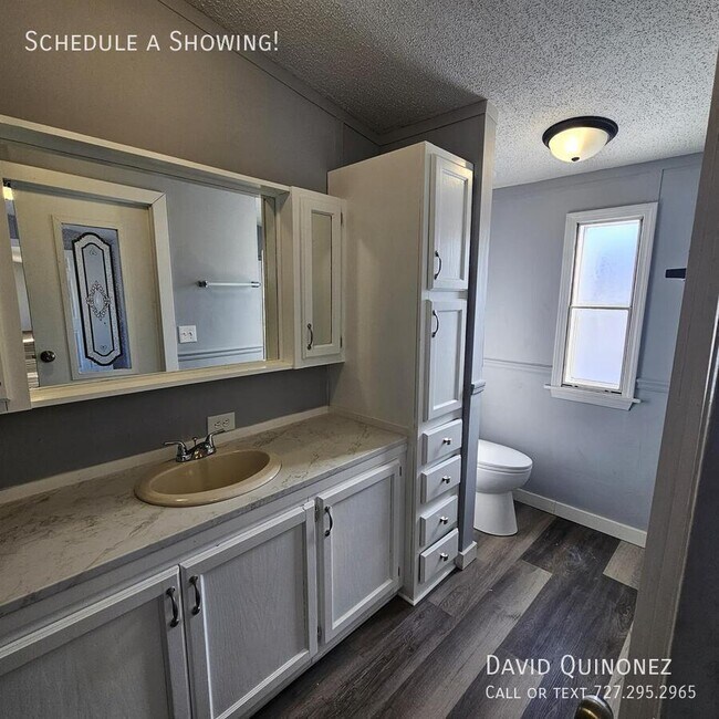 Foto del edificio - 2737 W Washington Center Rd