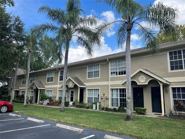 Foto del edificio - 2879 Thaxton Dr