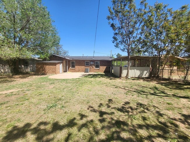 Building Photo - 3789 Sunset Ave
