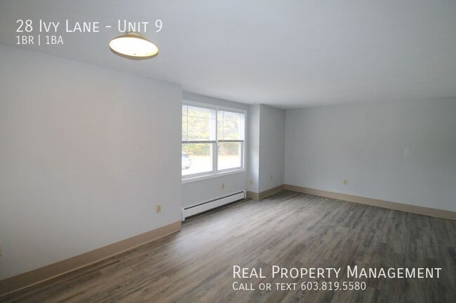 Building Photo - 28 Ivy Ln
