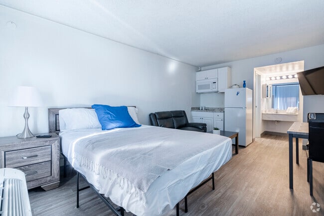 Interior Photo - Siegel Suites 7th Street